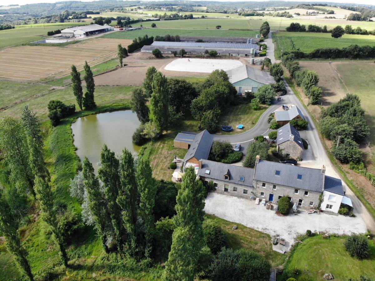 Gites De La Haie Plouegat-Moysan Екстер'єр фото
